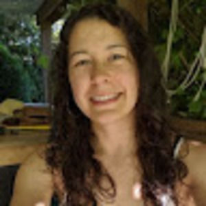 Meet your Posher, Caitlin